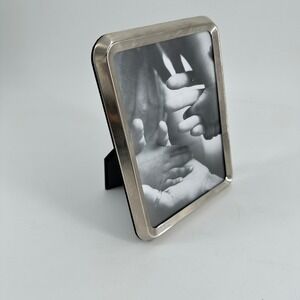Threshold Silver Tone Metal 5x7 Picture Frame Modern Rounded Corner Tabletop